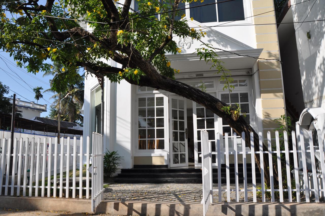 Daffodils Spice Court Hotel Kochi Екстериор снимка