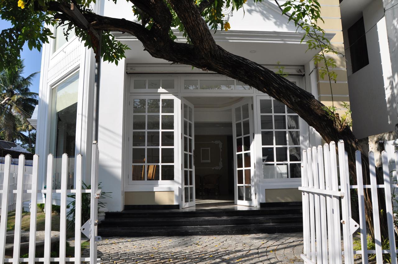 Daffodils Spice Court Hotel Kochi Екстериор снимка