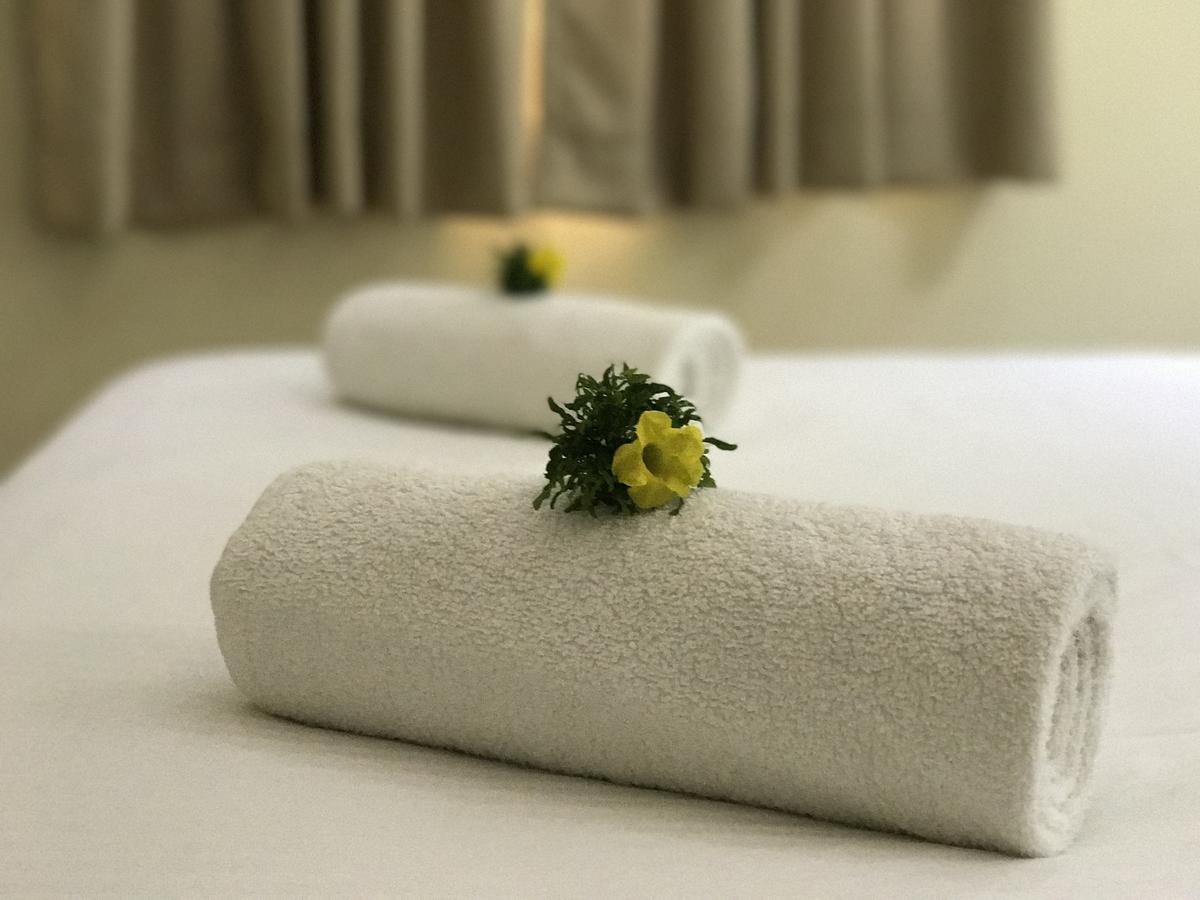 Daffodils Spice Court Hotel Kochi Екстериор снимка