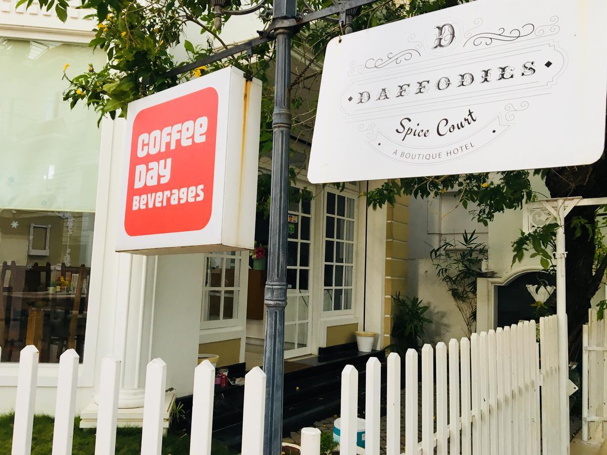 Daffodils Spice Court Hotel Kochi Екстериор снимка